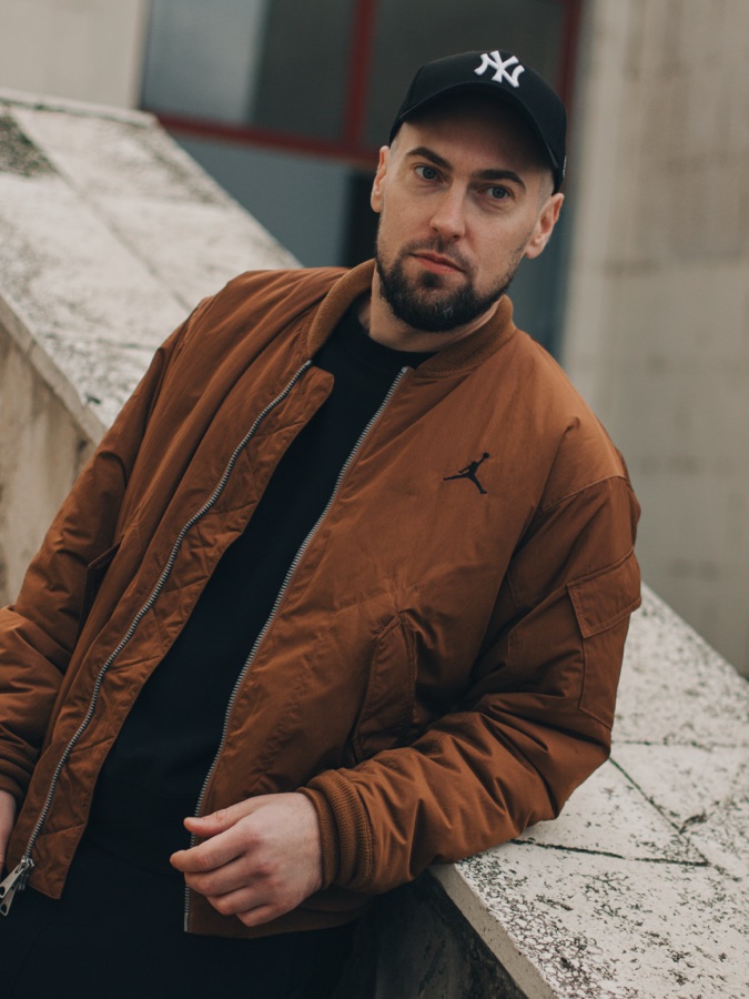 Nik, founder of Riwords and TranslateTube